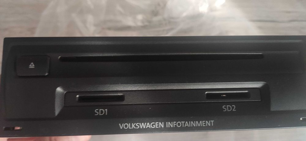 Оригинална Медия VW Passat,Golf,Touaran + тел Sony за видео в движение