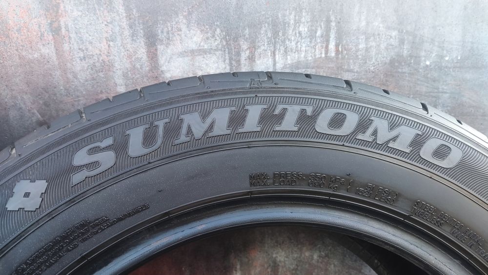 4бр. летни гуми 215/60/16  Sumitomo