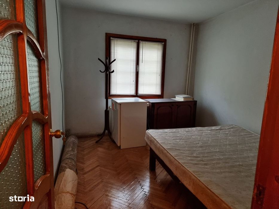 Apartament 4 camere Targoviste Micro 3