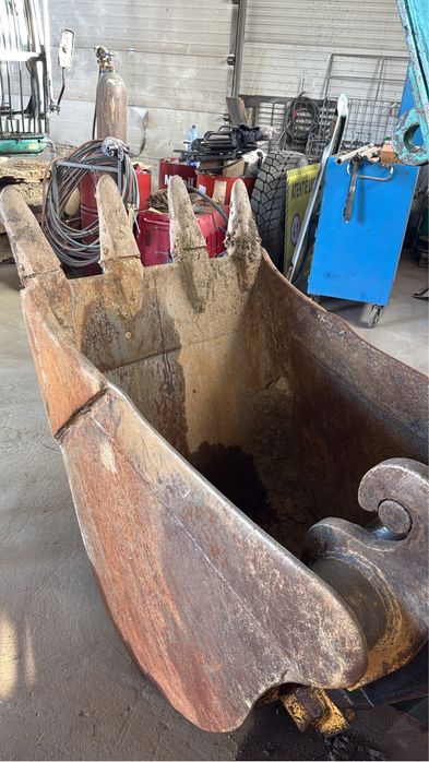 Vand sau schimb Excavator Kobelco