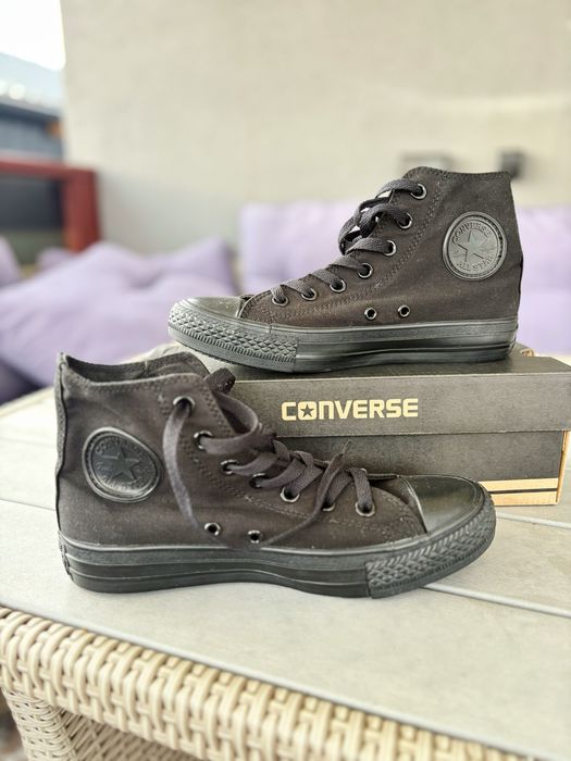 Tenisi Converse noi in cutie 37.5