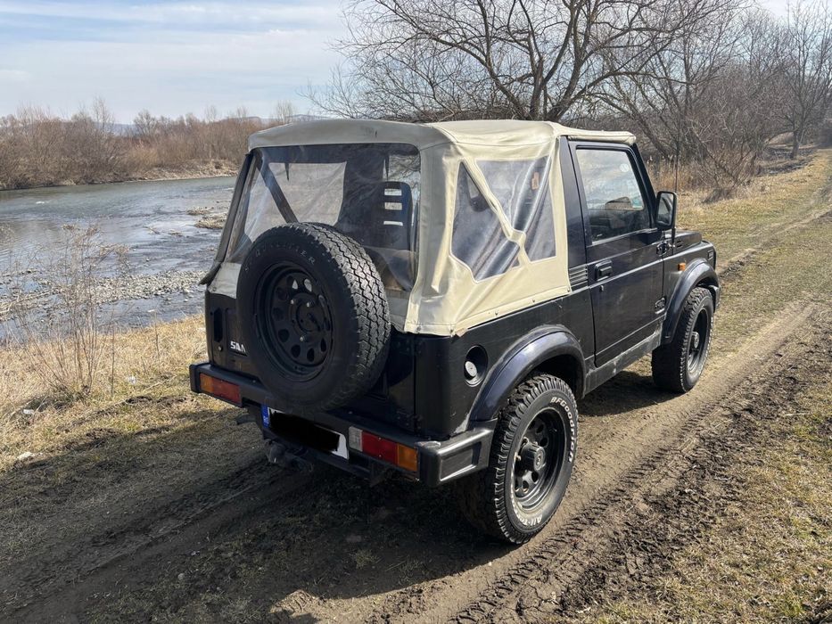 Suzuki Samurai 410