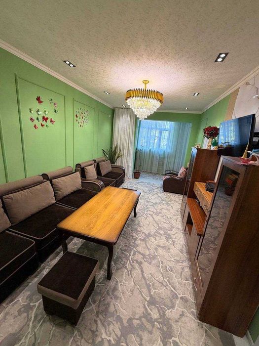 Продается квартира. Юнусабад 12 2в3\4\4 метро Туркистон