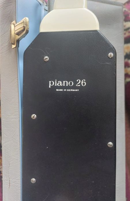 Hohner  melodica 26