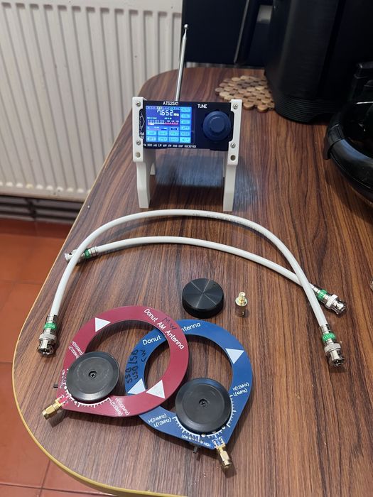 Receptor Radio All-Band ATS25X1(Ecran tactil) SSB, FM, MW, SW, LW  + Antene Donut MW/SW + Stand + Accesorii