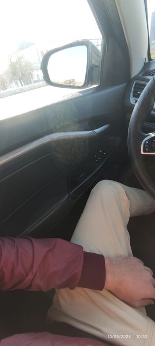 Lada Vesta sotiladi tayyor qora