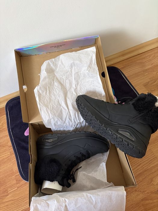 Ghete  pentru femei SKECHERS Uno Rugged Fall Air black