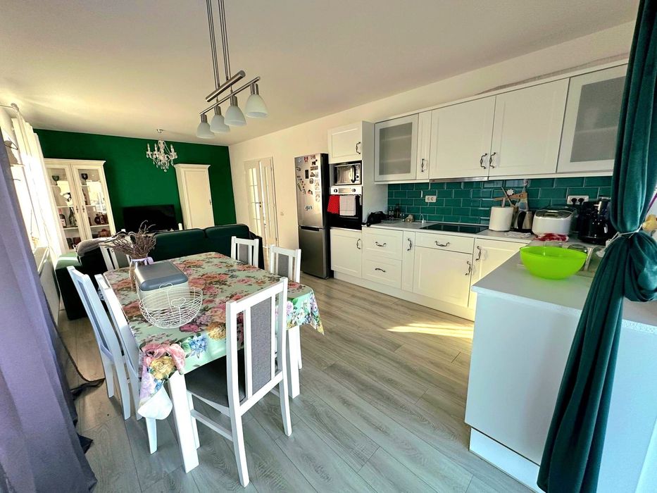 Casă modernă de vânzare în Zimandcuz, la doar 10 minute de Arad.