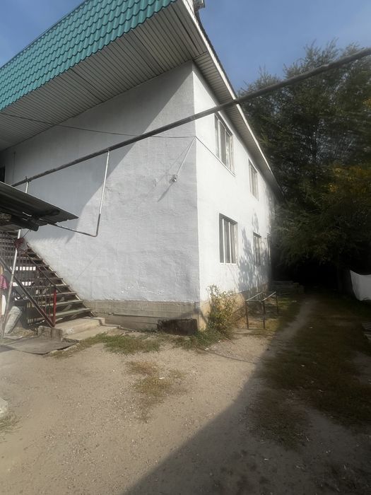 Үй сатылады………..