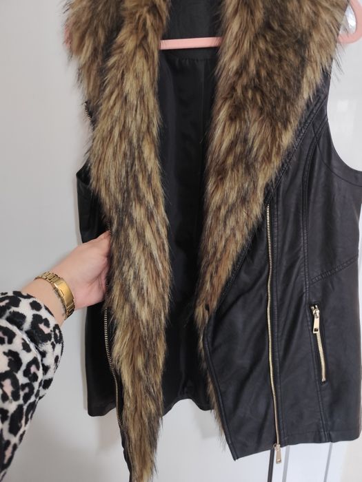 Пухени елеци различни модели