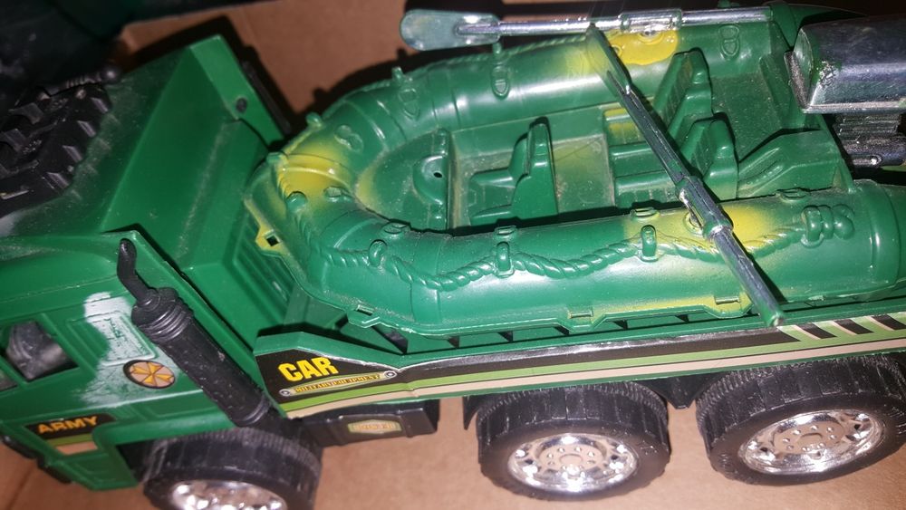 Машинка 2500 тенге