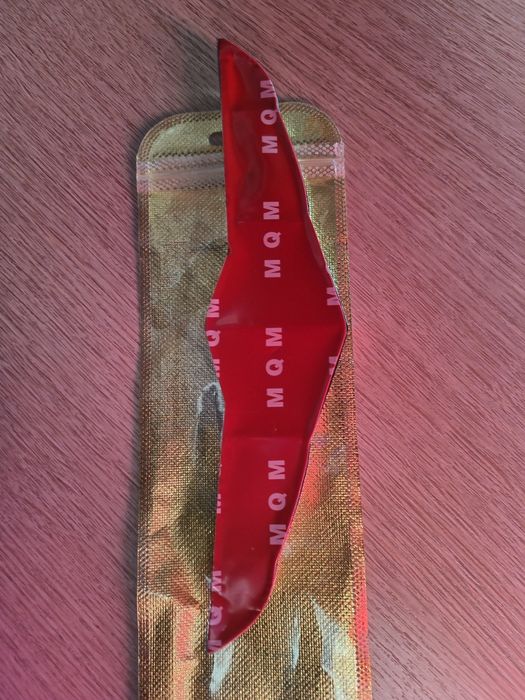 Шильдик корона на авто