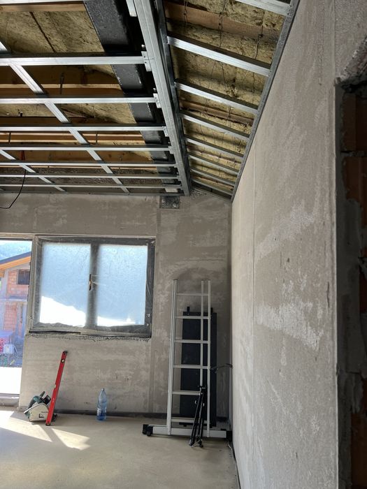 Profesionisti in gips-carton , tavane , pereti despartitori , scafe