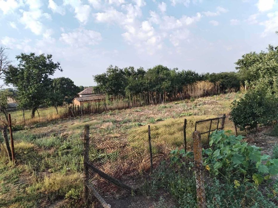 Парцел в Малина.