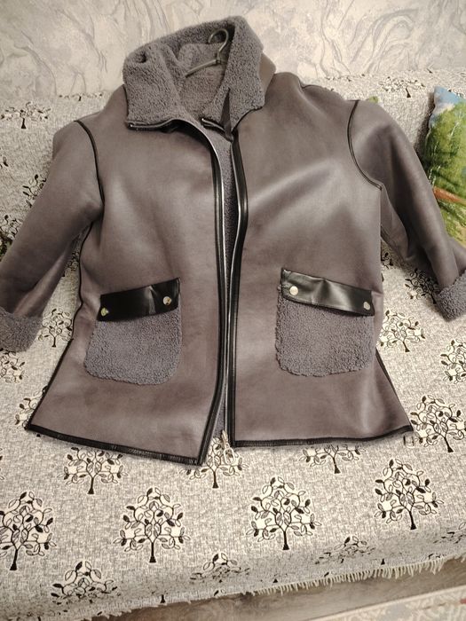 Цена до конца недели. Продам новую дубленку(двухсторонняя)