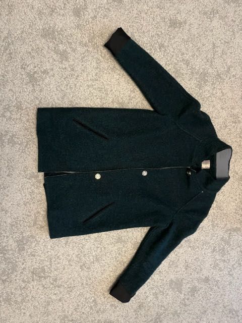 Palton scurt din lana, marimea 36-38