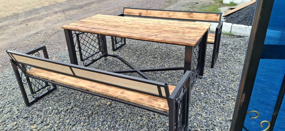 Стол с лавочками. ( комплект)