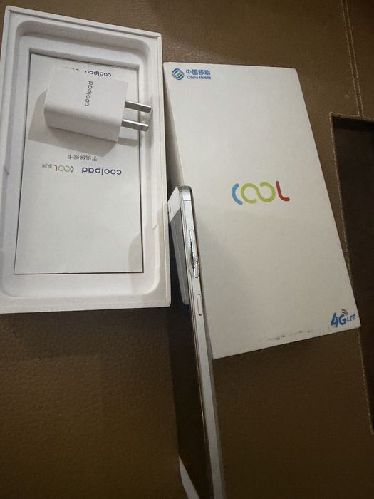 Смартфон Coolpad