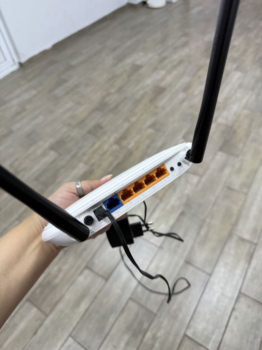 продам маршрутизатор (роутер) tp-link TL-WR841N