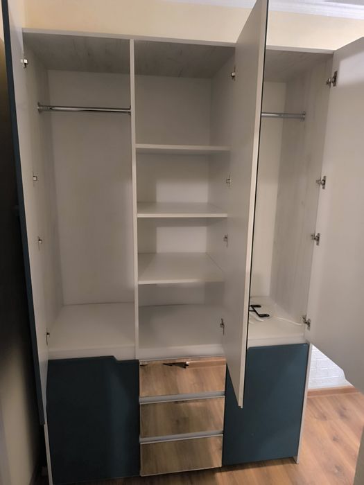 Продам шкаф в хорошем состоянии