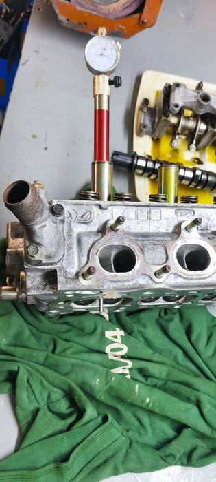 VTEC Глава за Хонда Д серия и доста други части d16z6 d16y8 d15z6