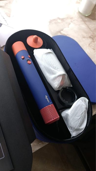 Фен Dyson торг уместен