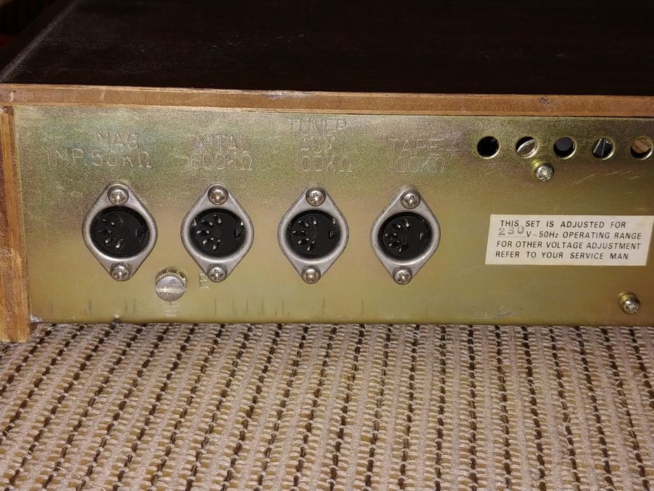 Made in Taiwan  Amplif TELETON 2X25W