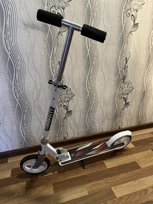 Продам самокат подростковый