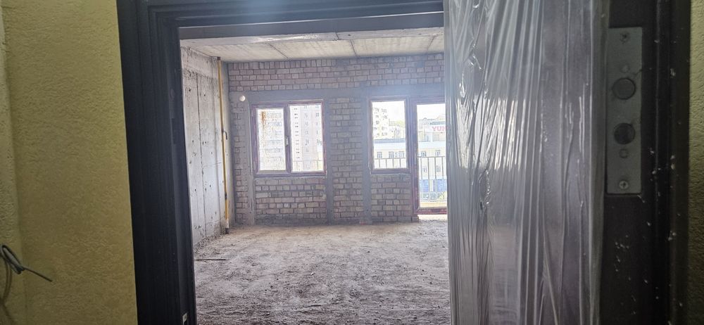 Сотилади квартира коробка