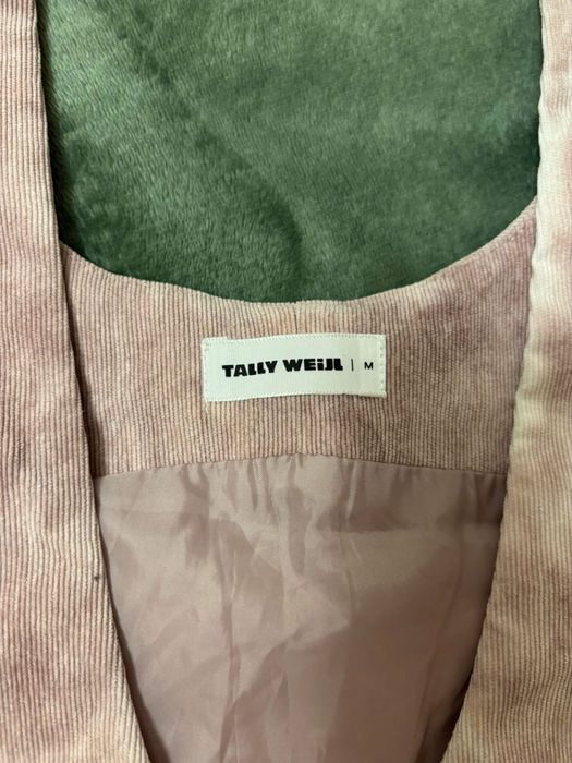 Лот дрехи- две рокли + дънки обща цена 15€