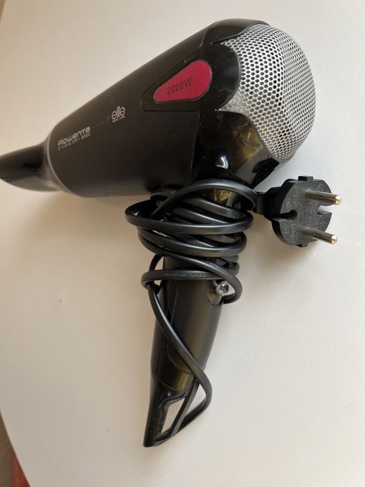 Фен для волос черный