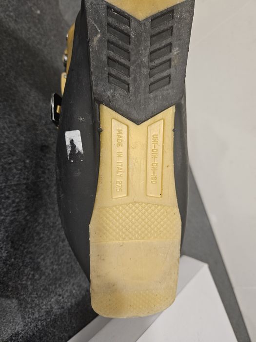 Ски обувки Rossignol