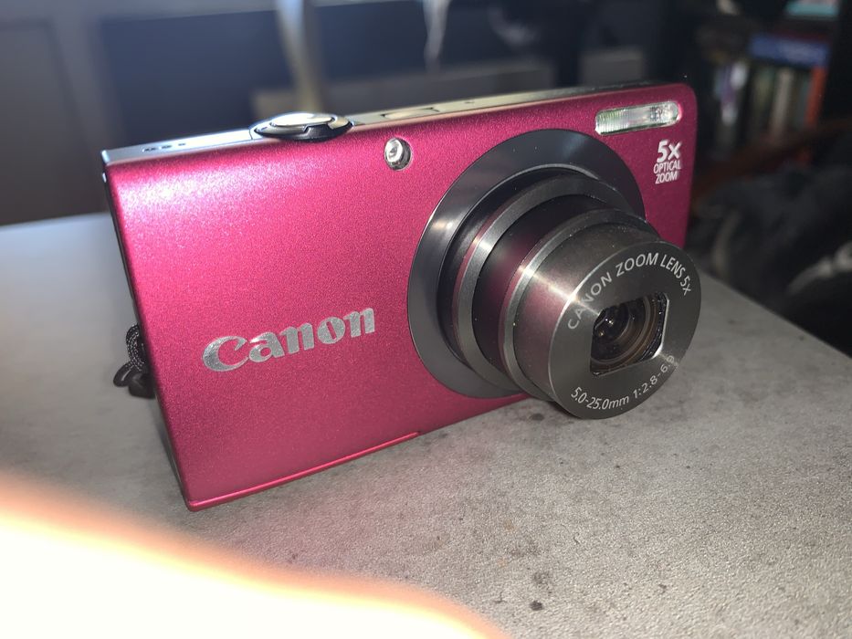 Дигитален фотоапарат Canon PowerShot A2300, 16MP, Red