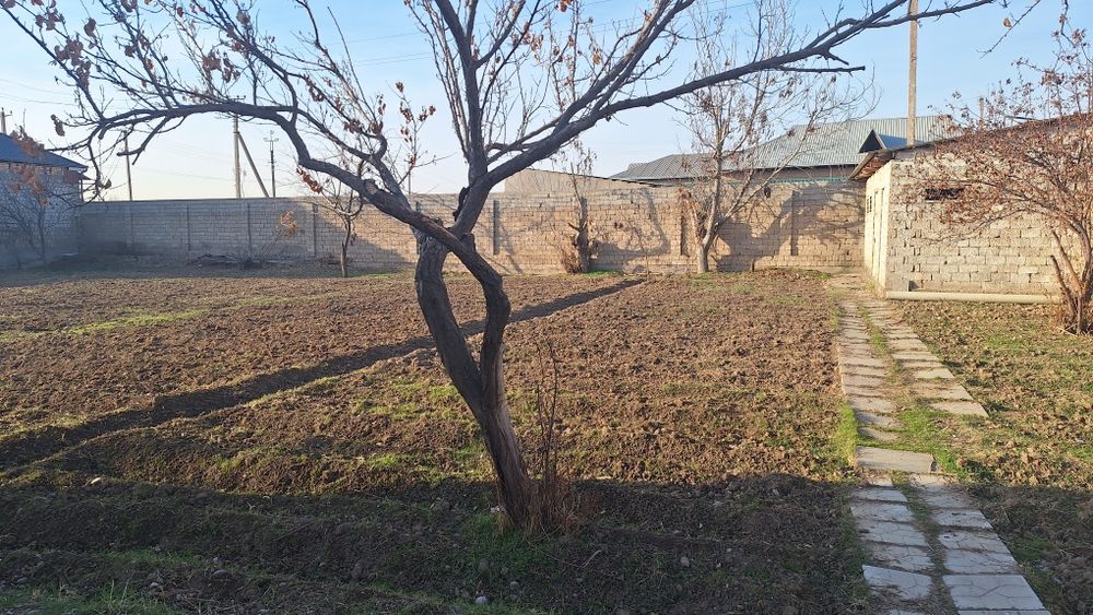 Срочно продаётся земля в Йукари Чирчик Истиклол МФЙ