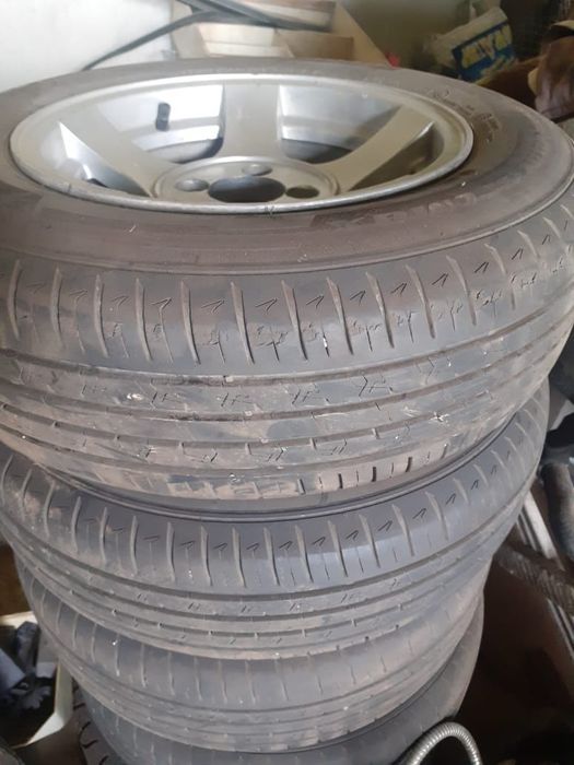 Продажа разных запчастей.