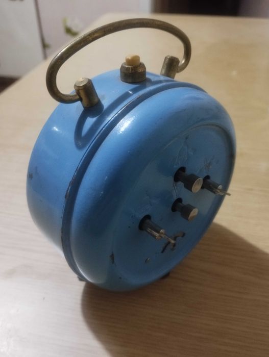 часы старые современные гаджеты