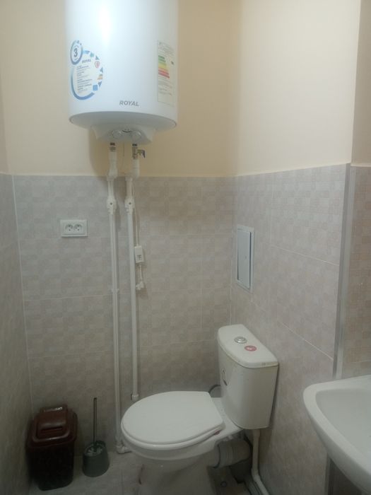 Kvartira ijaraga beriladi 7 mikr yulni ustidagi dom zaxratun joylashga