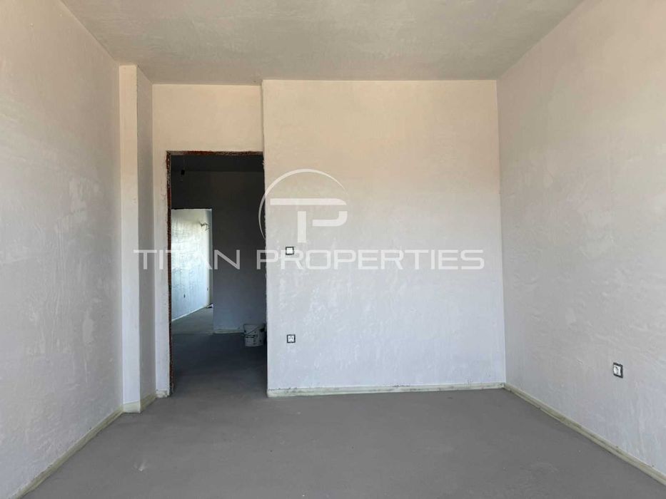 Продава се Тристаен апартамент в Пловдив, Остромила - 111 кв.м за 703 €/кв.м - Снимка #3