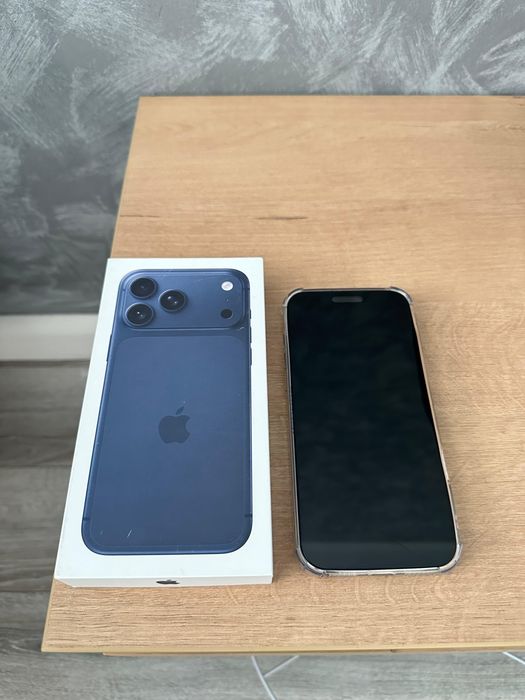 Iphone 17 pro max, 100% blue, 512