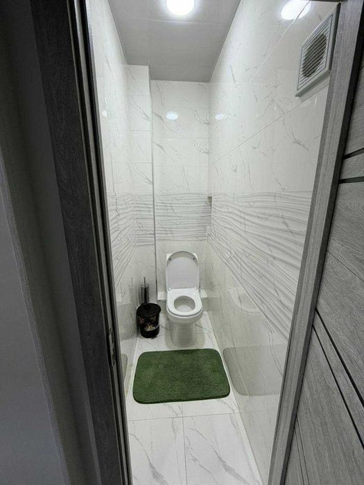 Продаётся квартира на Чехова 2 комнатная Отдельный вход, 60 школа