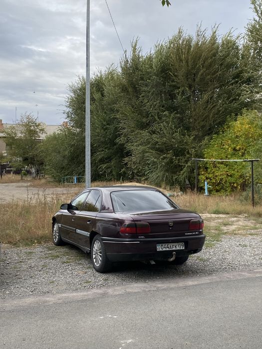 Opel Omega B 1994г. 2л 16кл, механика.