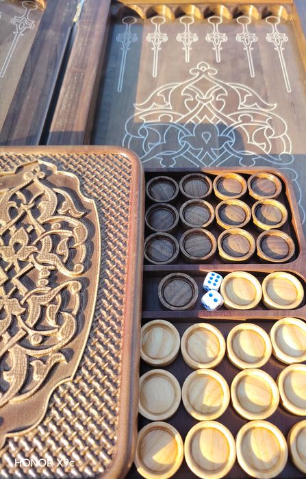 Tabiiy yong‘oqdan ishlangan narda (eksklyuziv)