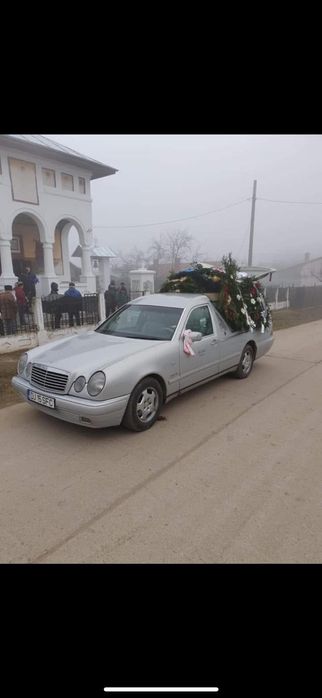 Vând Mercedes Benz dric funerar