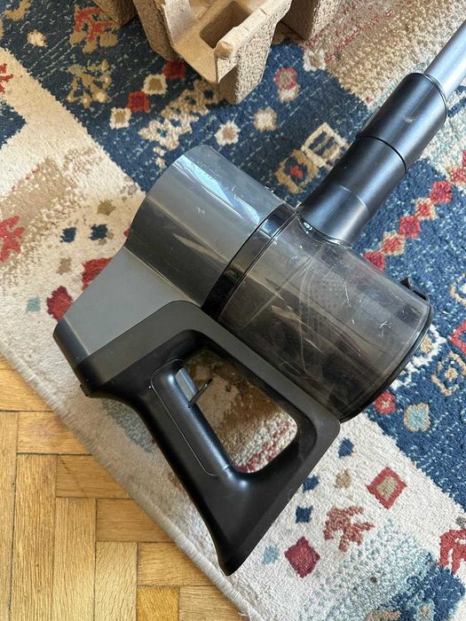 Vand aspirator Grundig fara fir 4330 utilizat de cateva ori