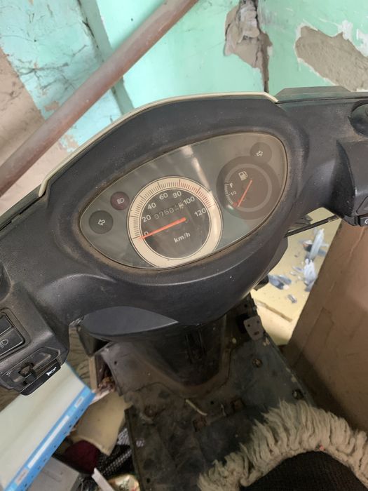 Мопед срочно продам находиться в ст Шамалган нужно поменять тросик газ