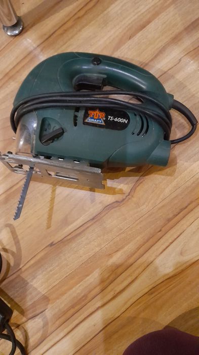 Ръчна дрелка и зеги