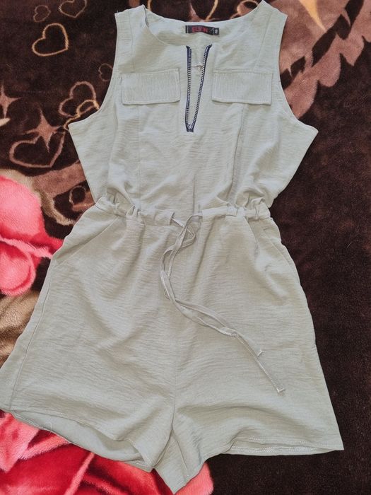 Продаётся летний комбинезон