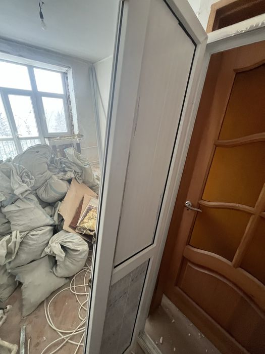 Дверь пластиковая