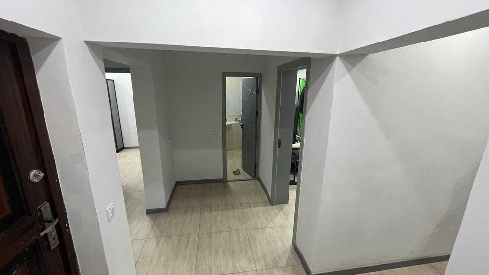 Сдаётся в аренду нежилое помещение общей площадью 80 м² на 1-ой линии