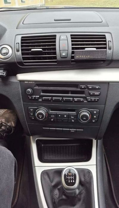 BMW seria 1 2011